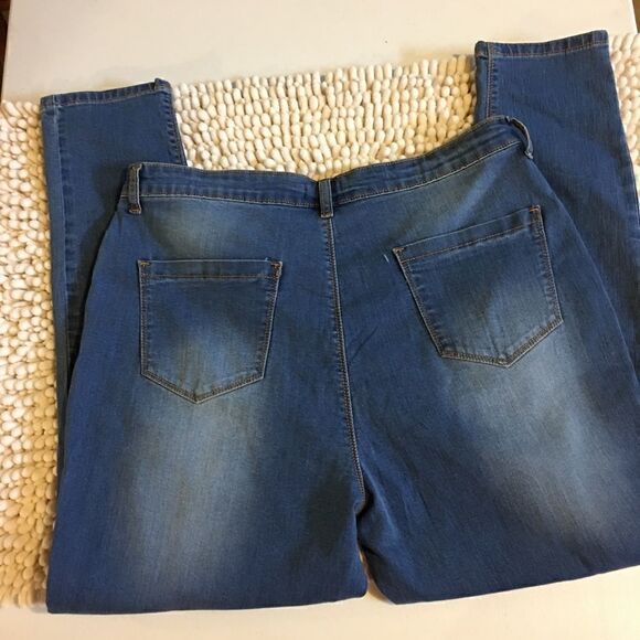 Boohoo blue jeans - Picture 3 of 6